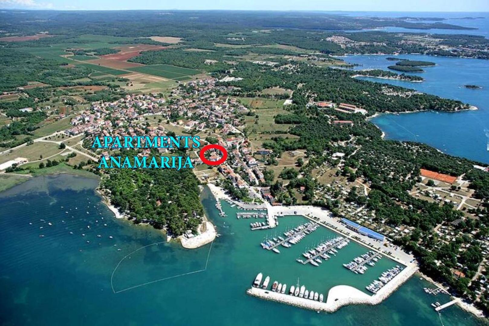 Anamarija Apartments Near The Beach And The Fantastic Adria Sea With Over 10 Small Islands Close By Funtana Exteriör bild